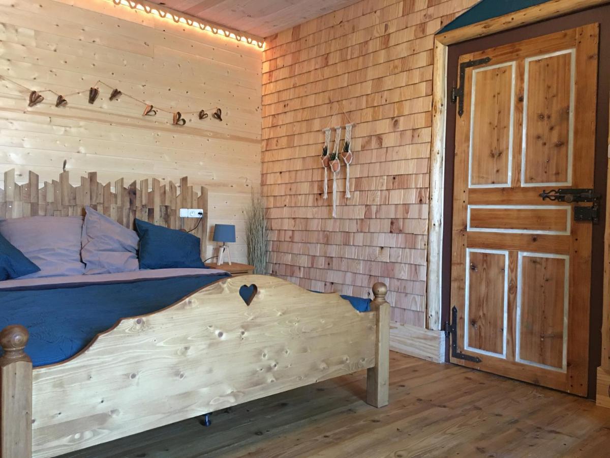 Les 3Crokignols, Maison D'Hote Familiale. Saffloz Εξωτερικό φωτογραφία